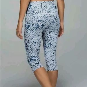 Lululemon Pedal Pace Crop Star Crushed Silver Fox